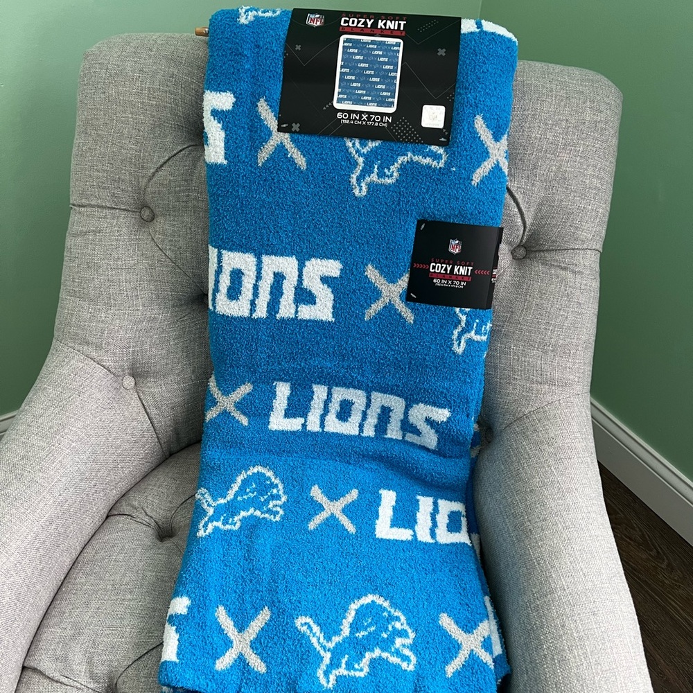 NFL Blue Cozy Knit Blanket Detroit Lions